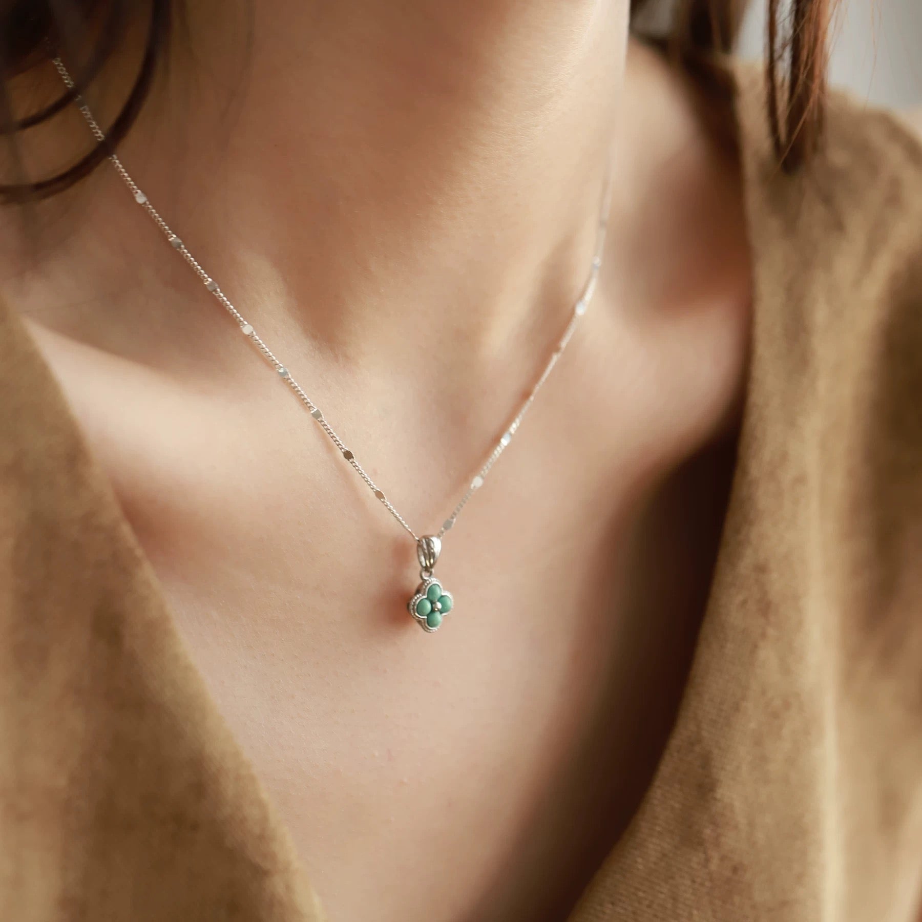 Clover of Fortune Necklace — detail view 4