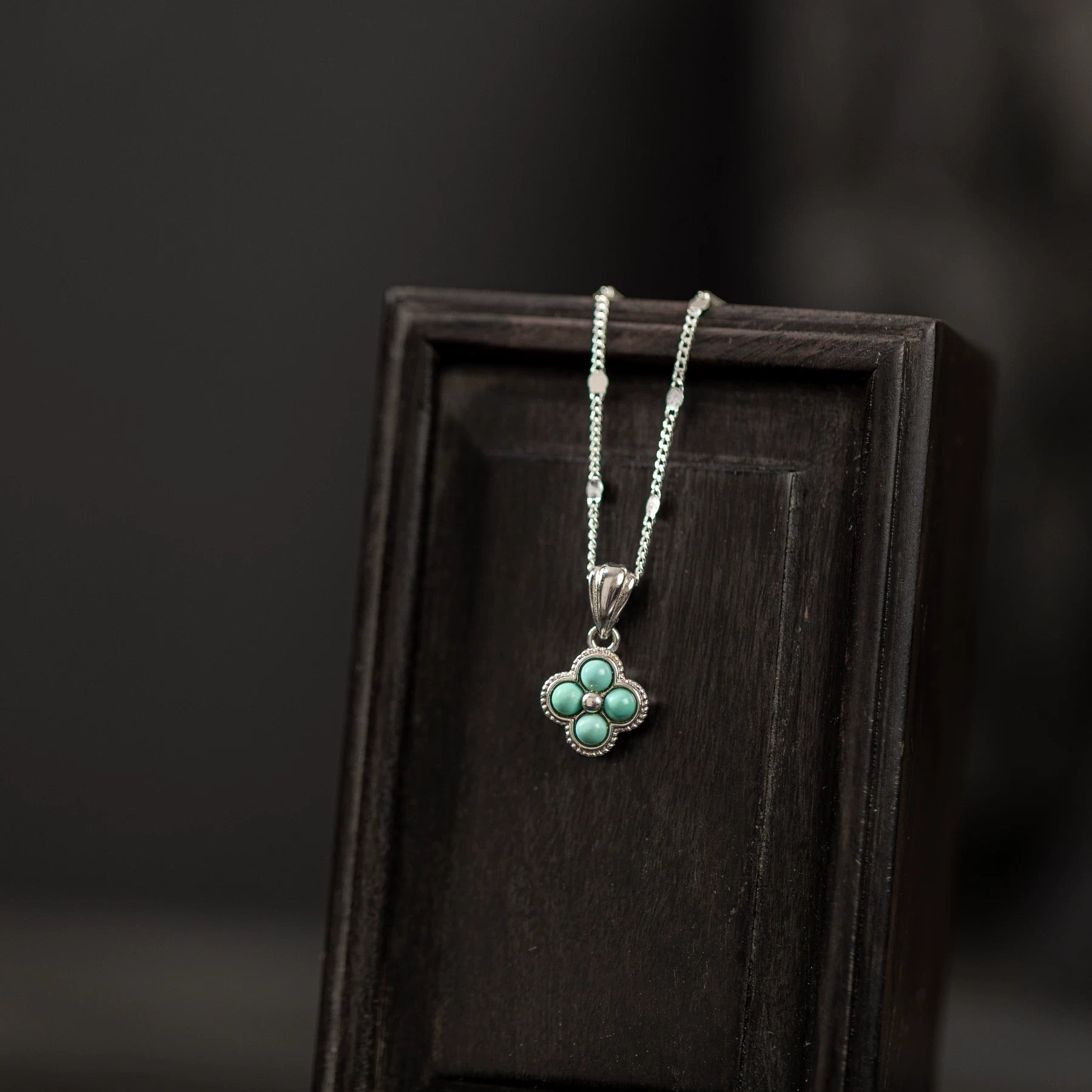 Clover of Fortune Necklace — detail view 5